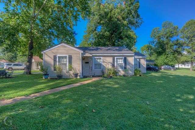 2485 Tulip, 20671963, Bossier City, Single Family Residence,  for sale, Qianna Hauptman-Beaudoin, Keller Williams Realty Northwest Louisiana