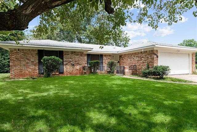 1921 Pluto, 20720256, Bossier City, Single Family Residence,  for sale, Qianna Hauptman-Beaudoin, Keller Williams Realty Northwest Louisiana